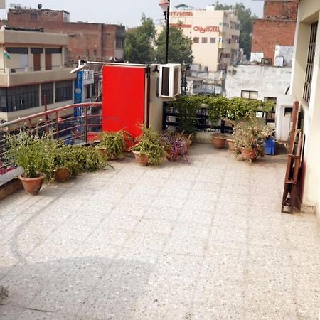 Hotel Atithi Niwas Prayagraj Exterior photo