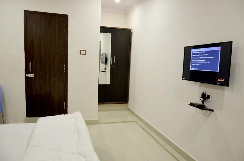 Hotel Atithi Niwas Prayagraj Exterior photo