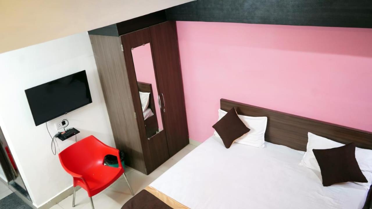Hotel Atithi Niwas Prayagraj Exterior photo