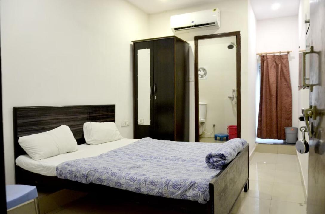 Hotel Atithi Niwas Prayagraj Exterior photo